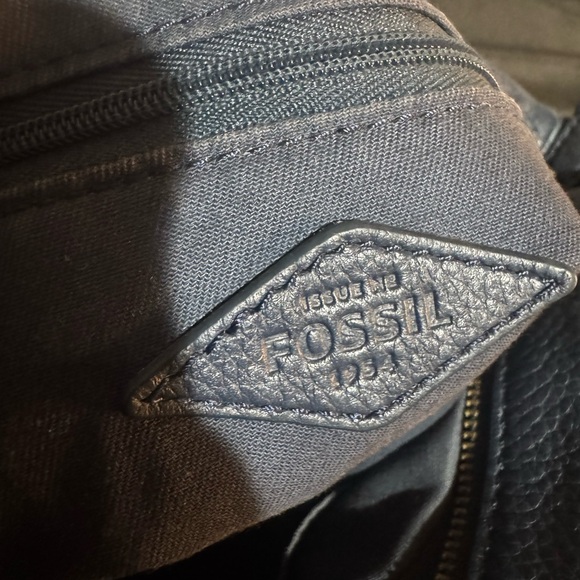 Fossil Dark Blue Leather Shoulder Bag - Picture 9 of 15